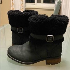 UGG Blayre II Black Shearling Booties Size 8